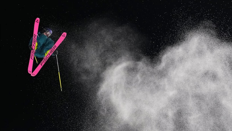 Mathilde Gremaud hat auch über die grosse Schanze alles unter Kontrolle