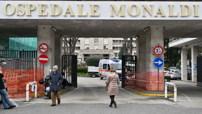 Außenansicht des Monaldi-Krankenhauses, in dem einem Kind ein beschädigtes Herz transplantiert wurde. Foto: Felice De Martino/IPA via ZUMA Press/dpa