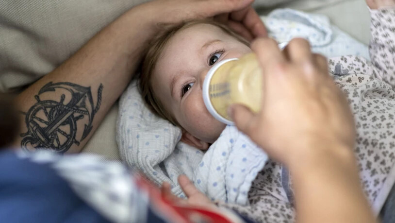 Die ersten Testresultate zur verunreinigten Babynahrung liegen vor. (Symbolbild)