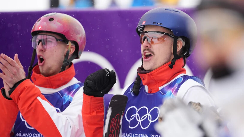 Die Schweiz sichert sich im Aerials-Team-Wettkampf Silber
