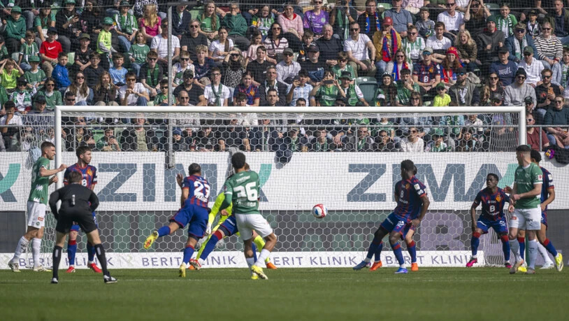 Chima Okoroji trifft wuchtig und früh zum 1:0