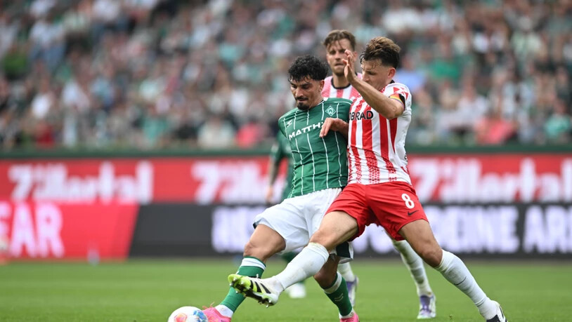 Cameron Puertas (links) steht aktuell beim Bundesligisten Werder Bremen unter Vertrag
