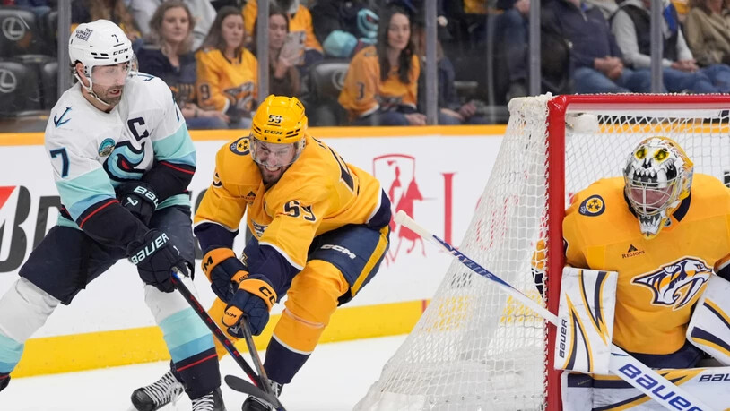 Die Nashville Predators mit Roman Josi (Mitte) kommen im Kampf um einen Playoff-Platz zu einem wichtigen Sieg