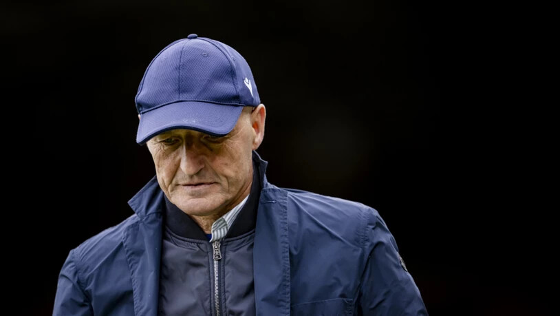 Mit gesenktem Haupt: Peter Zeidler muss gehen