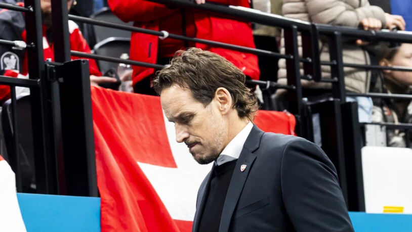 Held für die einen, nicht mehr tragbar für die anderen: Die Freistellung des ehemaligen Schweizer Nationalcoaches Patrick Fischer sorgt für sehr unterschiedliche Reaktionen