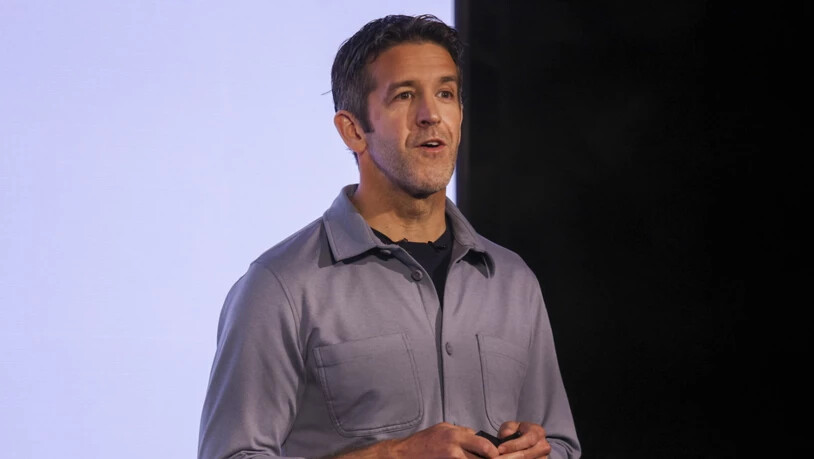 John  Ternus (im Bild) löst Tim Cook bei Apple ab. Cook übernimmt die Führung des Verwaltungsrates. (Archivbild)