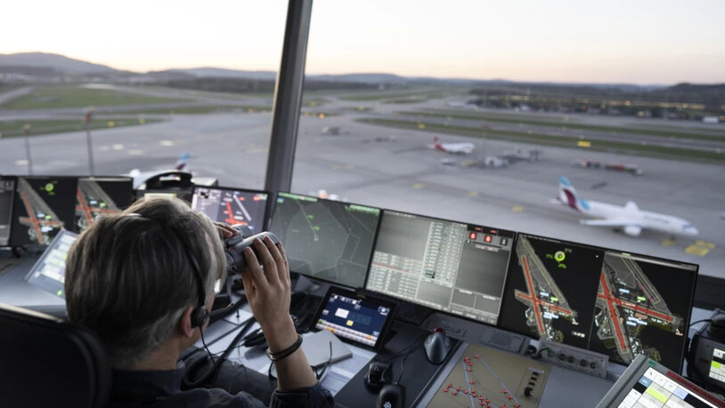 Das System von Skyguide hatte Flüge mit grösseren Verspätungen nicht mehr zuverlässig angezeigt. Das technische Problem konnte am Mittwochnachmittag behoben werden. (Archivbild)