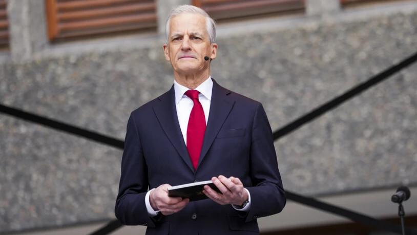 ARCHIV - Der norwegische Premierminister Jonas Gahr Støre (Ap) spricht während der offiziellen Eröffnung des neuen Regierungsviertels. Foto: Ole Berg-Rusten/NTB/dpa