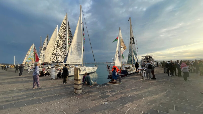 Die Global Sumud Flottille bereitet sich darauf vor, nach Gaza in See zu stechen. Mehrere Boote sind auf dem Weg von Spanien, um eine erweiterte, vereinte Flotte zu bilden, in Syrakus, Italien. Foto: Sebastiano Diamante/LaPresse/AP/dpa