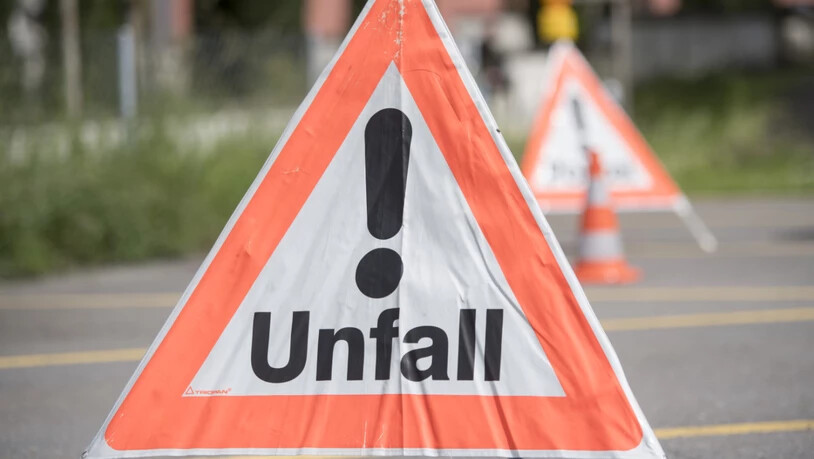 Im bernischen Bätterkinden verunfallte am Dienstag ein Velofahrer tödlich. (Symbolbild)