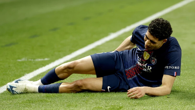PSG-Rechtsverteidiger Achraf Hakimi verletzte sich am Dienstagabend gegen Bayern München