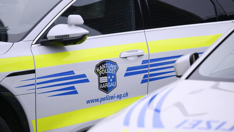 Die Polizei hat in einem Pflegeheim in Baden eine 81-jährige Bewohnerin tot aufgefunden. Ihr Ehemann hat eingeräumt, dafür verantwortlich zu sein. (Symbolbild)