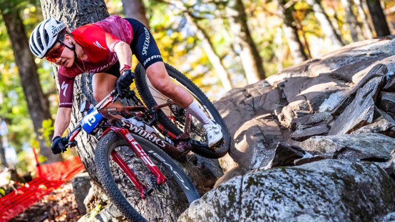 Sina Frei gewinnt beim Weltcup-Auftakt in Südkorea das Short-Track-Rennen