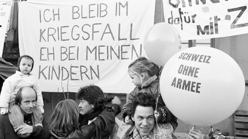 Am 26. November 1989 stimmte die Bevölkerung über die Volksinitiative "Für eine Schweiz ohne Armee" ab. Überraschend viele sagten Ja zur Vorlage. (Archivbild).