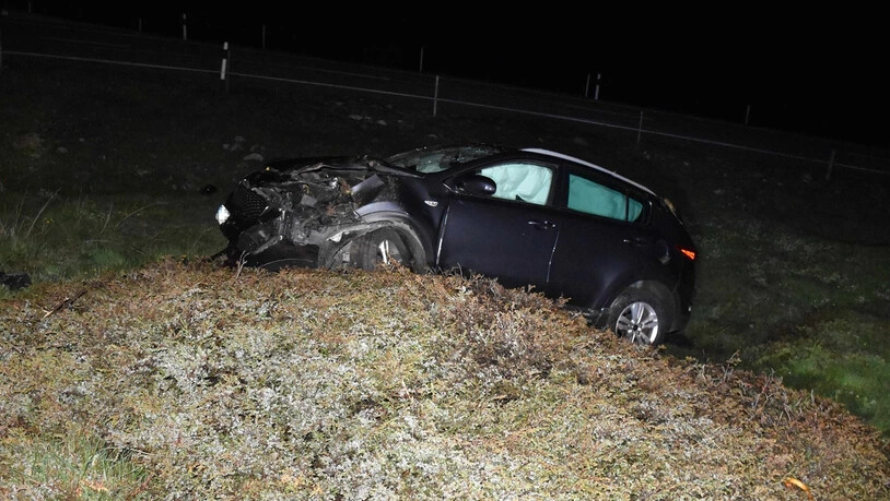 Beim Unfall zogen sich die Autoinsassen Verletzungen zu.