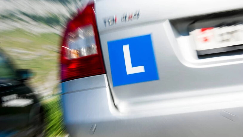 Die Nachfrage bei den Fahrschulen ist gestiegen und mit ihr die Probleme.