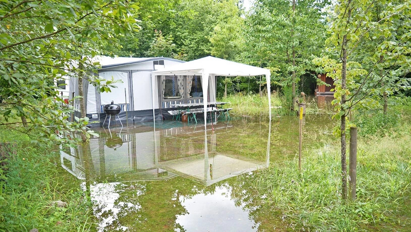 Land unter: Viele Camper bekommen derzeit nasse Füsse.