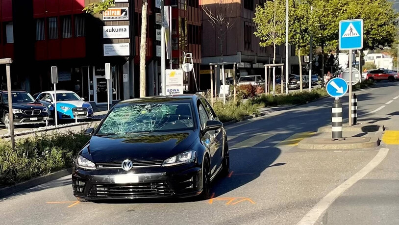 Wegen des Unfalls war die Ringstrasse zwischen der Felsenau- und der Pulvermühlestrasse für rund eine Stunde gesperrt.