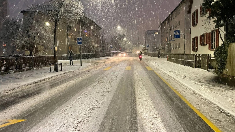 Auf diesem Fussgängerstreifen an der Rheinstrasse in Chur kam es zum Unfall.