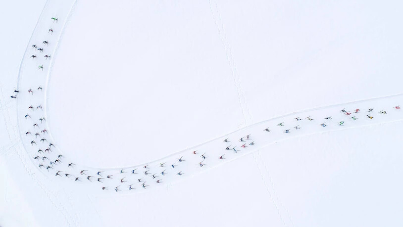 Zum bislang letzten Mal: Das Feld des 30. Surselva-Marathons setzt sich 2019 in Bewegung.
