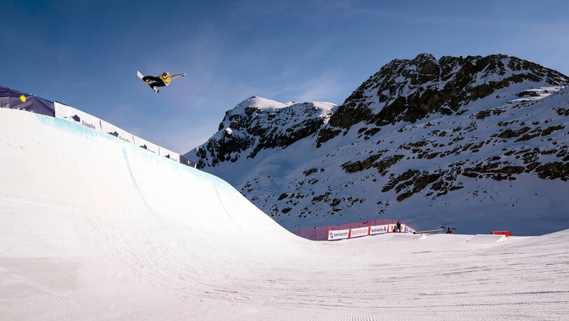 Hoch hinaus: Mit der Durchführung der Ski Freestyle und Snowboard WM 2025 steht das Oberengadin in der Saison 2024/25 im Rampenlicht der Freestyle Szene.