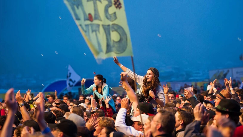 Gute Stimmung: In diesem Sommer können Nachtschwärmerinnen und Nachtschwärmer wieder feiern gehen. Gute Stimmung: In diesem Sommer können Nachtschwärmerinnen und Nachtschwärmer wieder feiern gehen.