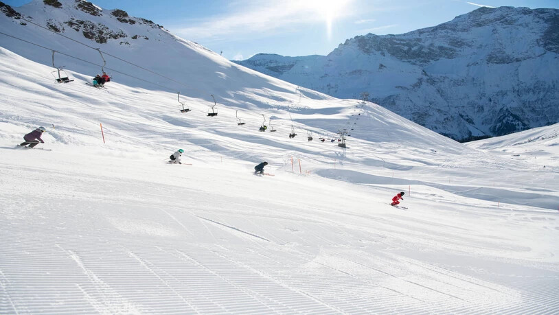 Skigebiet Elm: Unter anderem mit einem Sessellift gelangt man auf die Pisten.