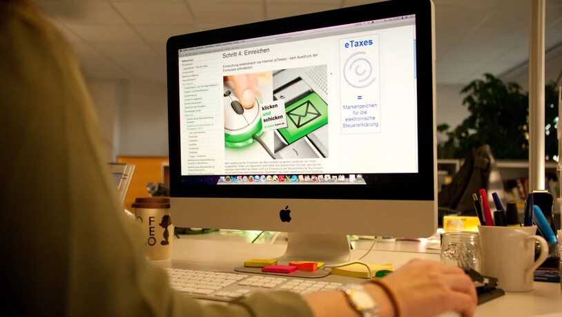 Immer mehr Bürger füllen ihre Steuererklärung online aus. Unsere Experten geben am Südostschweiz Steuertelefon Tipps dazu.