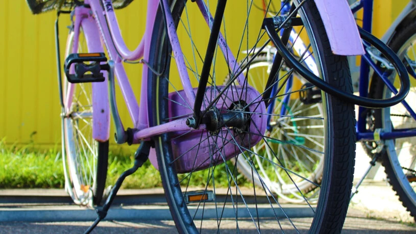 Wer ein altes, kaputtes oder ungebrauchtes Velo in der Garage hat, kann dieses am Samstag in Schiers abgeben. 
