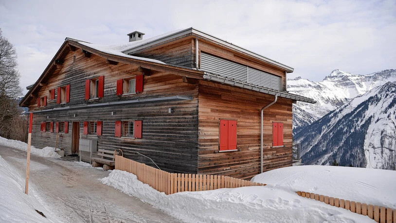 Düstere Vergangenheit: Das frühere Kinderheim Flueblüemli in Braunwald wurde umgebaut und ist heute in Privatbesitz.
