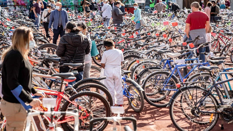Neues anschaffen: Es können aber auch Velos gekauft werden.