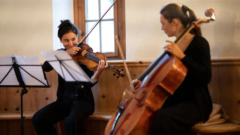Wo die Schweiz und die Niederlande aufeinandertreffen: Am Piz Amalia Music Festival spielen Nachwuchstalente aus den beiden Ländern gemeinsam verschiedene Konzerte. 