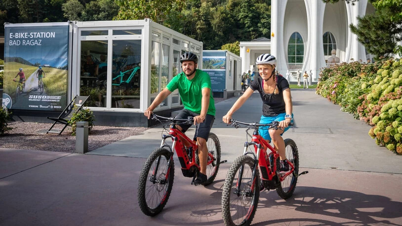 Start bei der Tamina Therme: Los gehen die Velotouren in Bad Ragaz.
