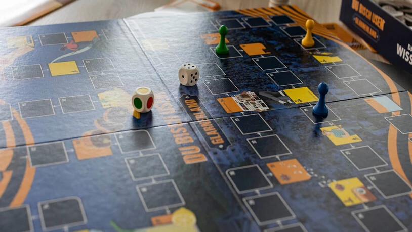 Schadenfreude kommt beim Spiel nicht zu kurz. Die Schwierigkeit der Fragen variiert stark.