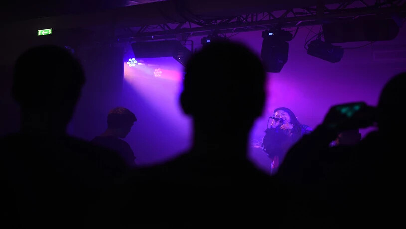 An einer Drogenparty stirbt im Jahr 2020 eine junge Frau