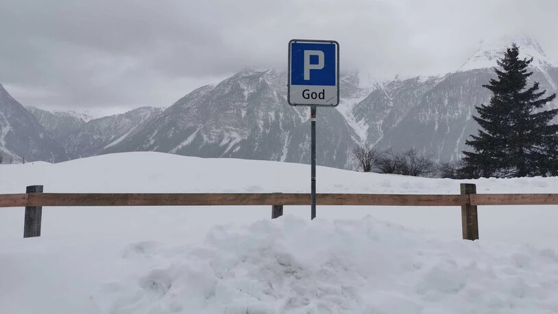Startpunkt: Wer mit dem Auto nach Latsch reist, kann direkt beim Parkplatz God parken. Von dort aus startet auch der Wanderweg.