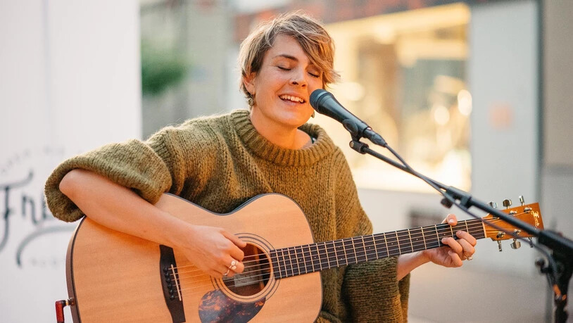 Träumerische Klänge: Die Singer-Songwriterin Liza From The Moon tritt im Rahmen von Arosa Sounds am 4. Februar im Bergkirchli in Innerarosa auf.