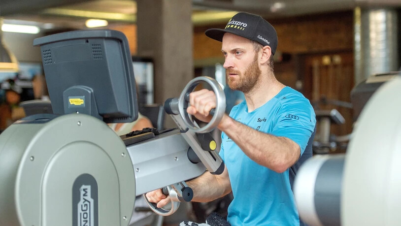 Fokussiert: Der verletzte Skicrosser Alex Fiva arbeitet mit dem Handbike an seiner Rückkehr.