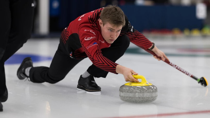Im Meisterrennen dabei: Mit einem 7:4-Sieg gegen Top-Favorit Genf sind die Türen für die Glarner Curler (im Bild Philipp Hösli) für eine Play-off-Qualifikation nach wie vor offen
