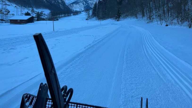 Herausforderung: Der wenige Schnee macht es für Fabian Freitag nicht einfach …