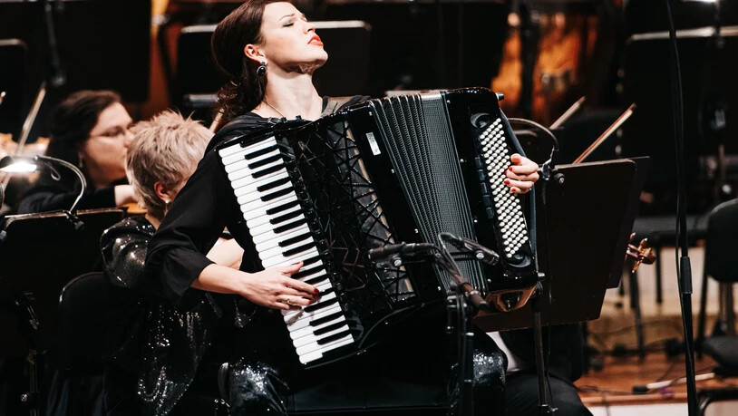 Tritt im Atelier Bolt in Klosters auf: Die Akkordeonistin Ksenija Sidorova präsentiert ein Programm mit Stücken von Astor Piazzolla. 
