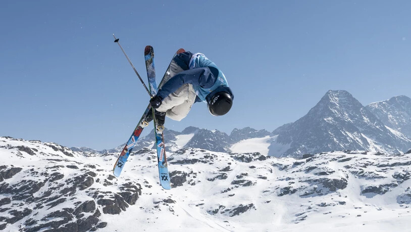 Flugshow auf dem Corvatsch: Andri Ragettli muss auf den Heimweltcup verzichten.