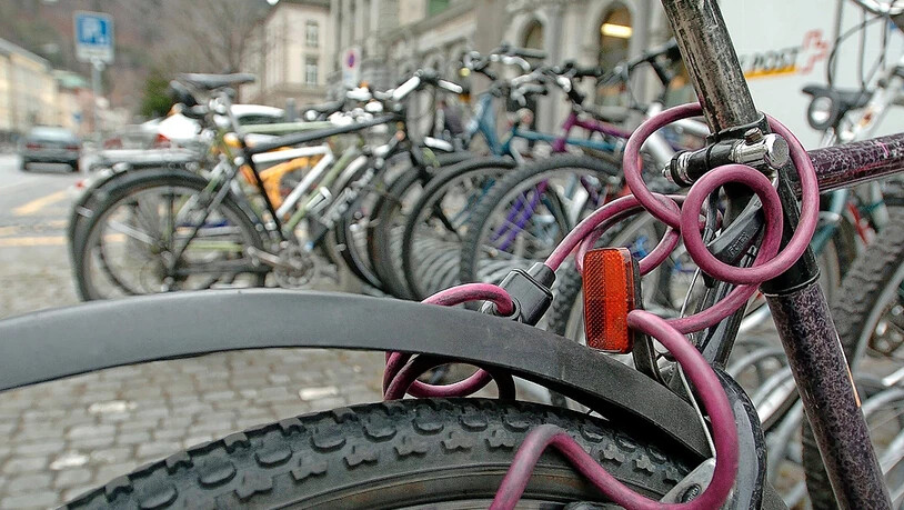 Sicherheit: Zertifizierte Veloschlösser und weitere Massnahmen können vor einem Diebstahl schützen. 