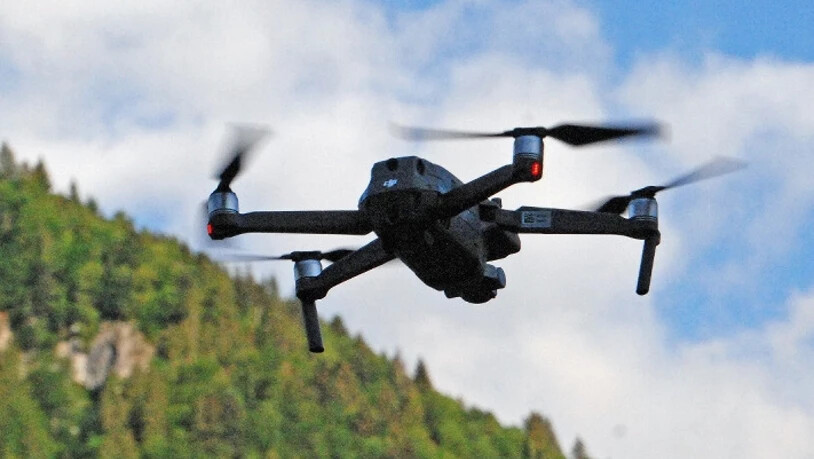 Suche aus der Luft: Die Drohnen mit integrierter Wärmebildkamera sind ein wichtiger Bestandteil der Rehkitzrettung.