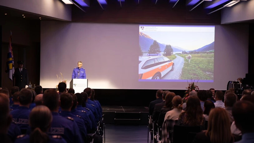 Kommandant: Walter Schlegel hält eine Rede im GKB-Auditorium. 