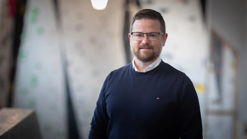 Er ist seit Juni 2023 am Ruder: Silvan Dietrich sieht bei der Lintharena das grösste Problem in den vielen Personalabgängen im letzten Jahr.