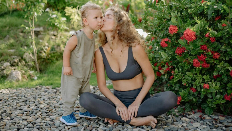 Sommerliche Temperaturen: Am Wochenende lässt sich im Norden von Graubünden leichte Kleidung tragen.