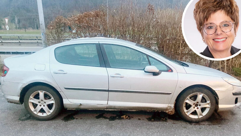 Anfang Januar sichergestellt: Der Peugeot 407 ist derzeit in der Biäsche abgestellt. Das Auto ist in katastrophalem Zustand, wie Polizeisprecherin Cornelia Bossart sagt.