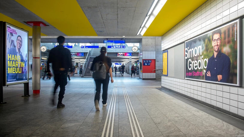 Im eigenen Garten nicht erlaubt: Wahlwerbung in der Bahnhofsunterführung in Chur.