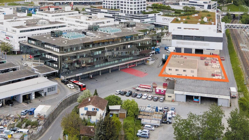 Der Standort: Markiert ist, wo die Seniorenresidenz errichtet wird. 